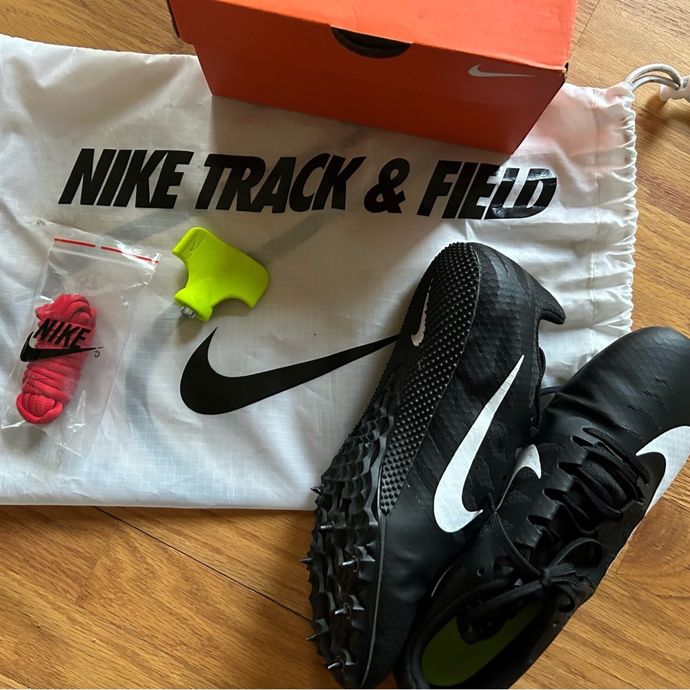 Nike Track and Field Zoom Rival S sprinting spikes